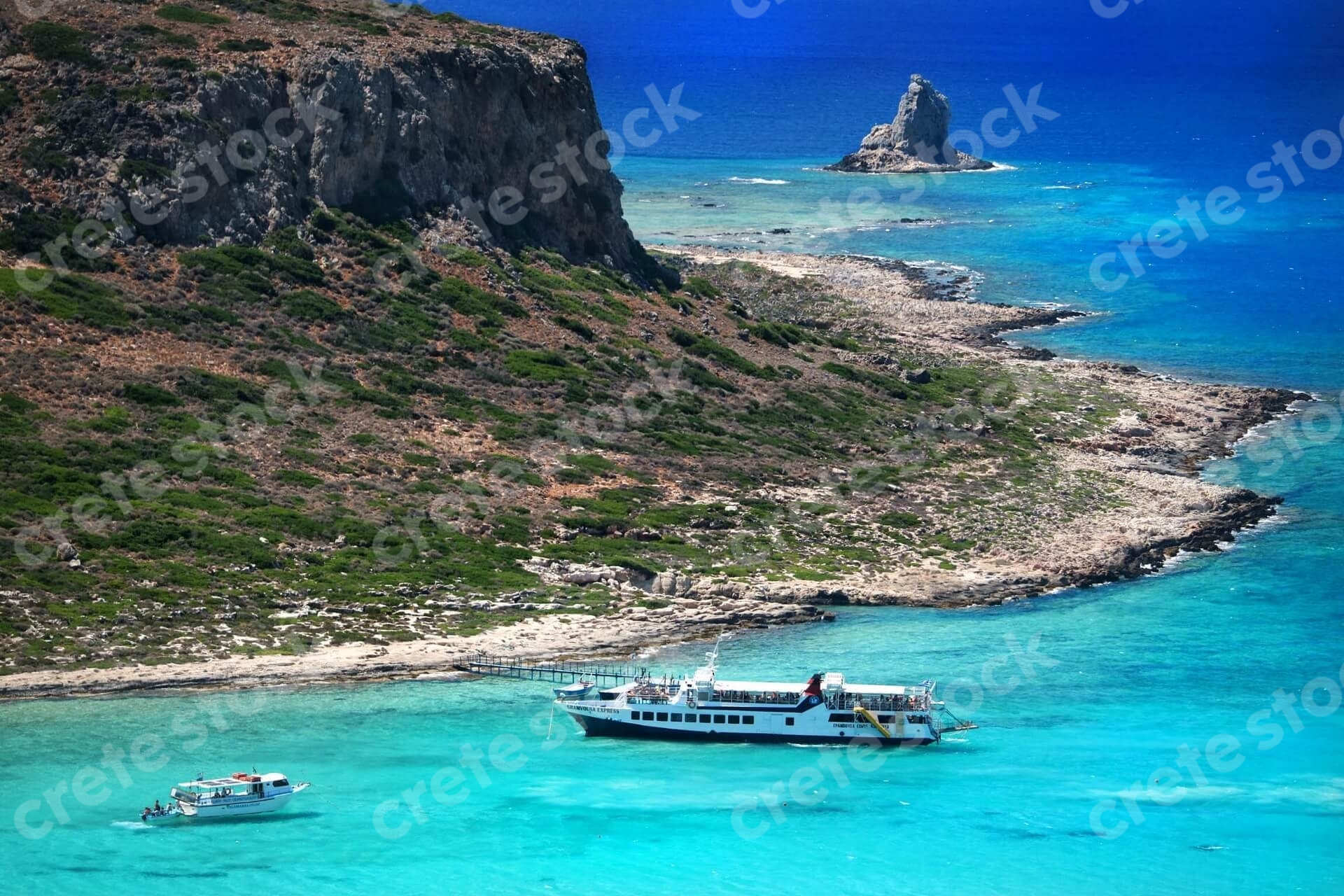 ferry-in-balos-beach-and-lagoon-in-chania