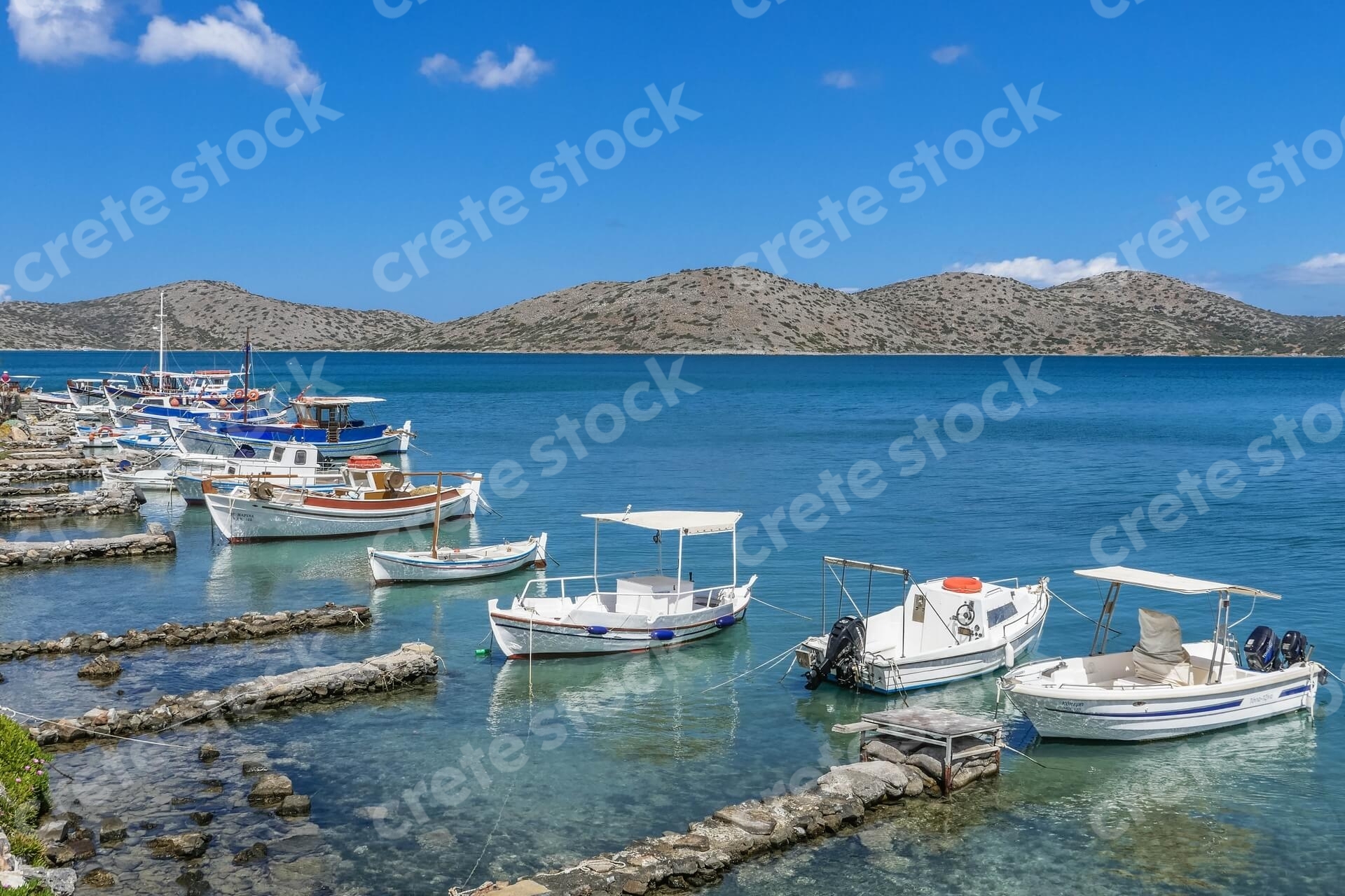 boats-in-elounda-lasithi