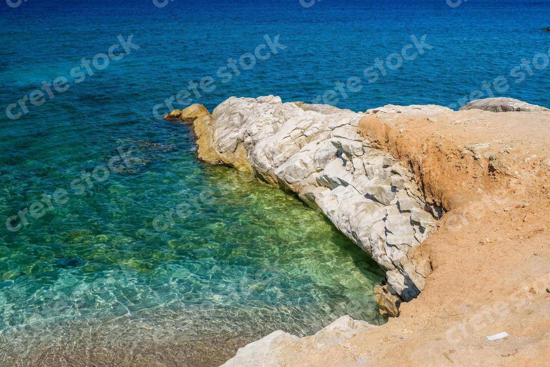 gefiri-saradaris-beach-in-hersonissos-heraklion