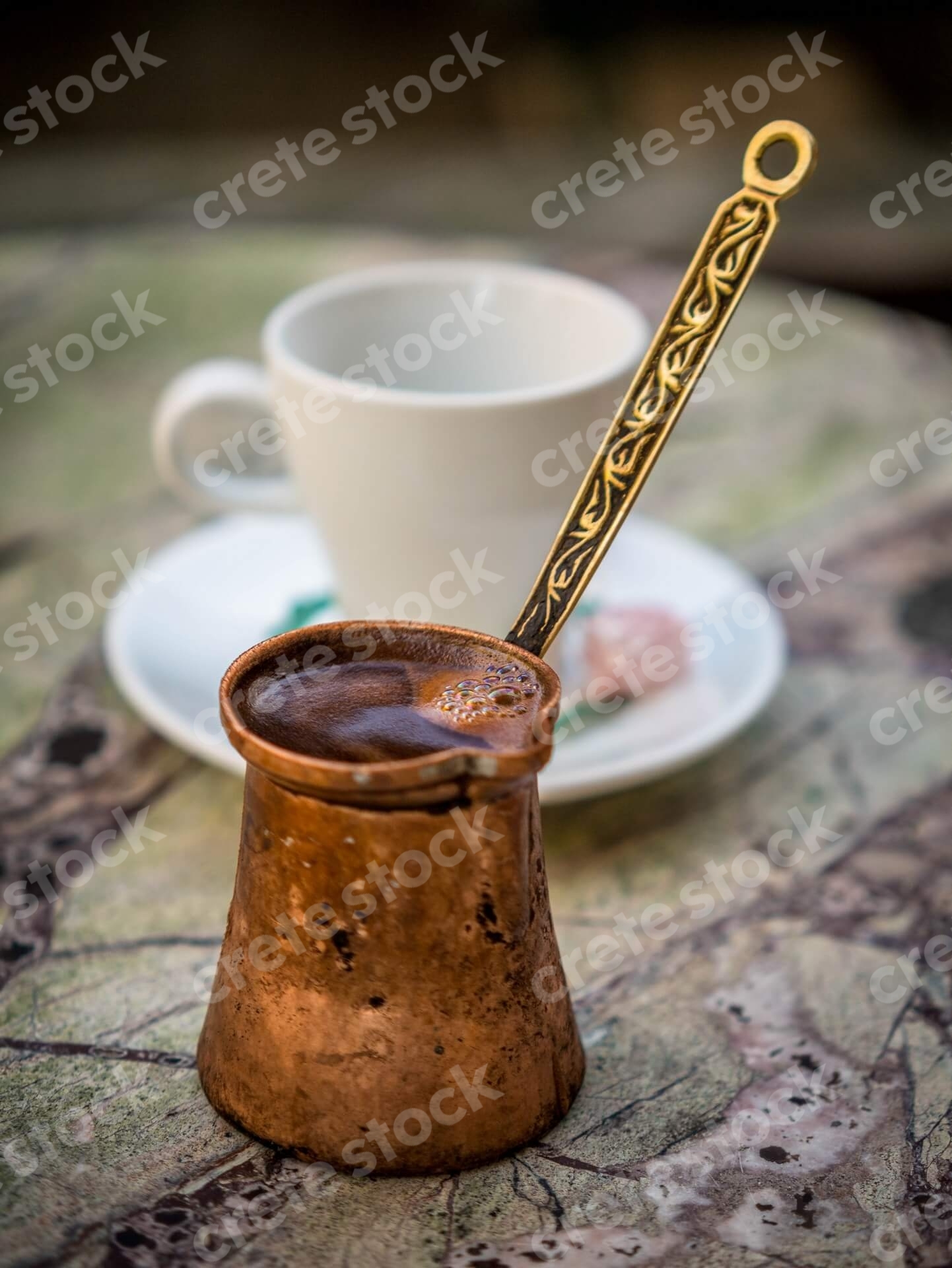 greek-traditional-coffee-in-briki-and-loukoumi