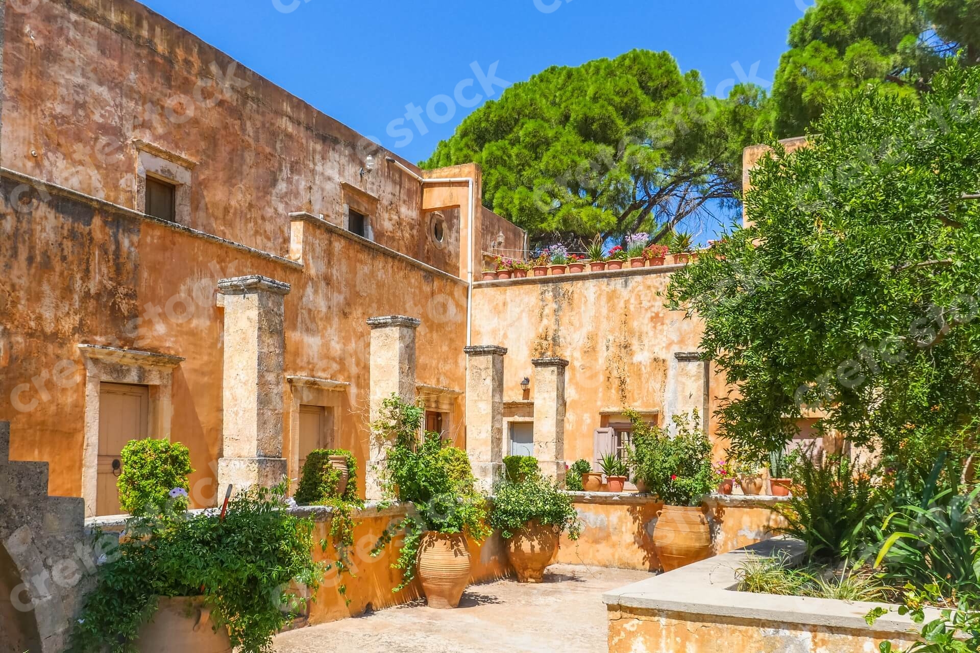 holy-trinity-monastery-agia-triada-tzagaroli-in-chania