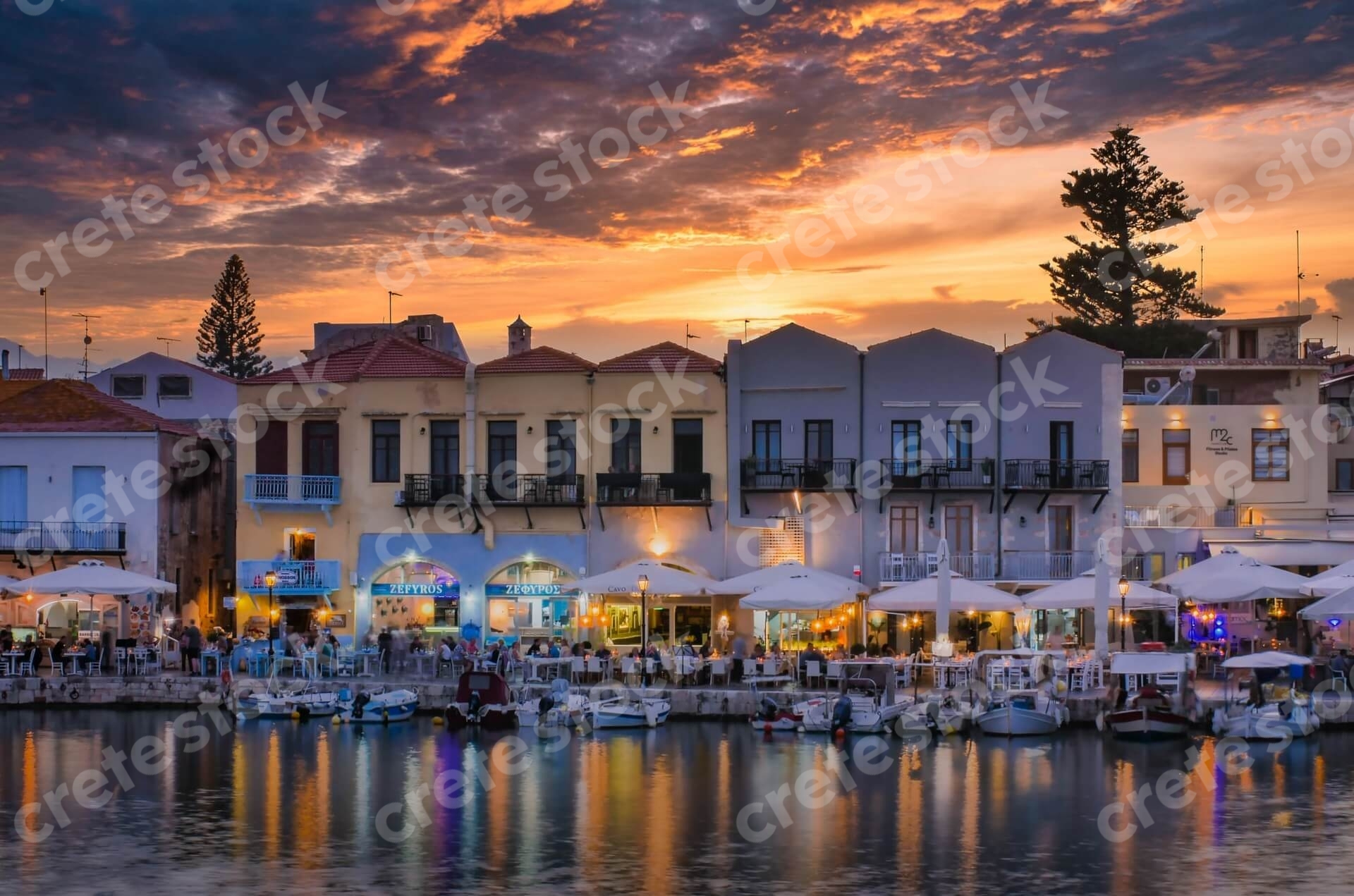 sunset-at-venetian-old-port-in-rethymno