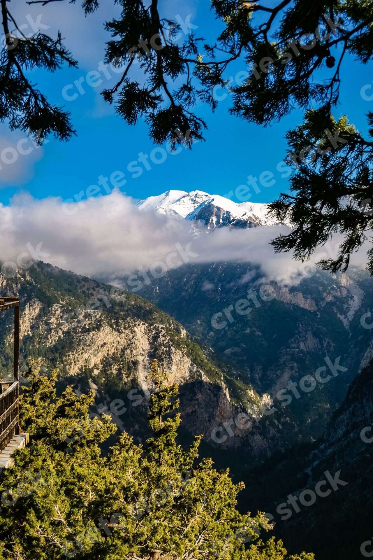 omalos-mountain-with-snow-in-chania-crete