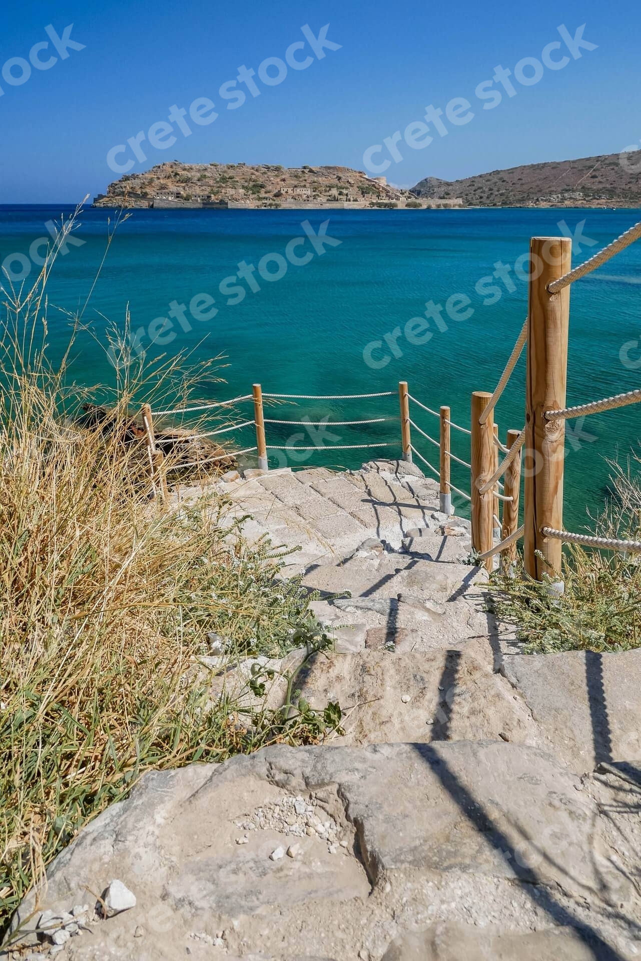 plaka-village-and-spinalonga-island-in-agios-nikolaos-lasithi