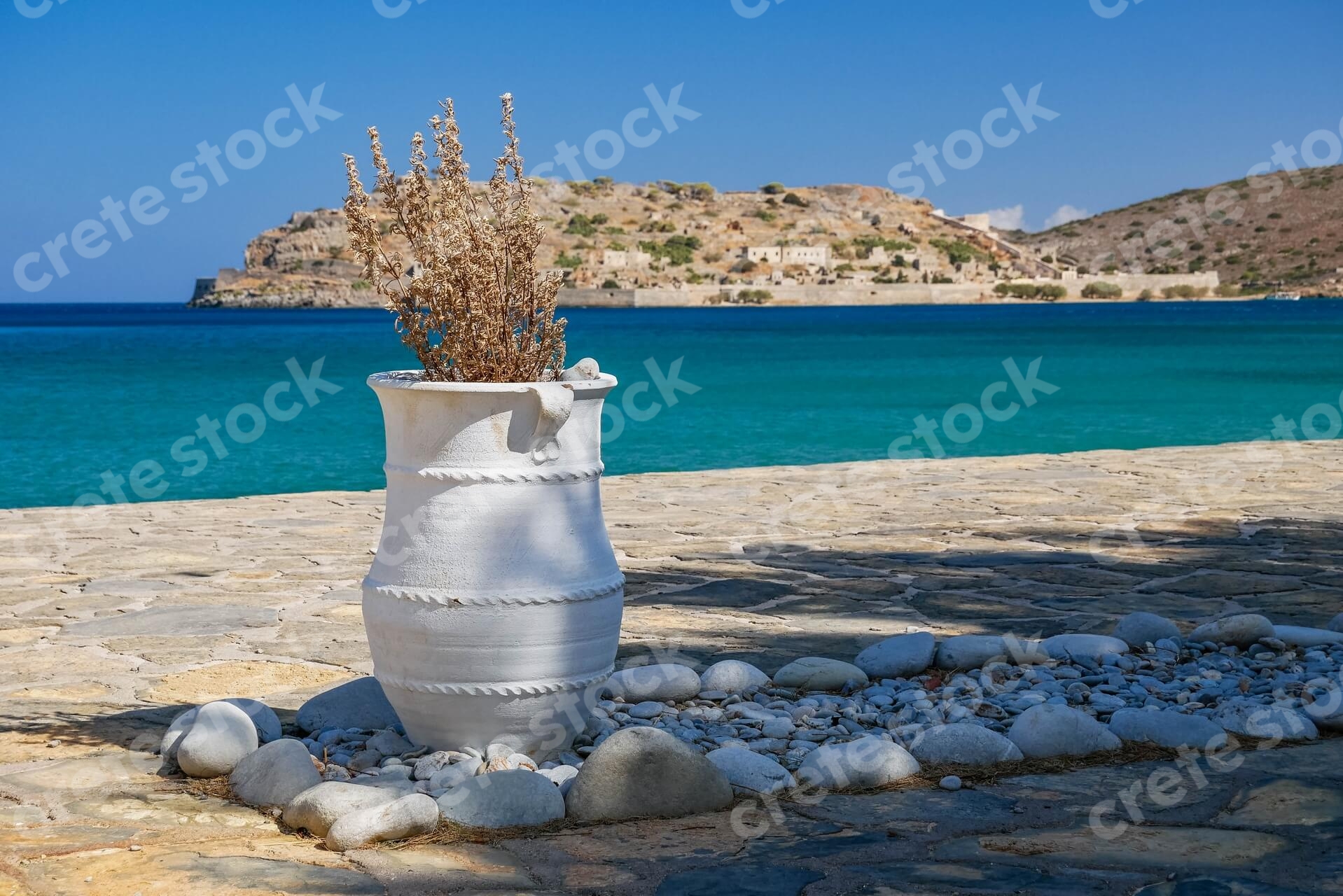 plaka-village-and-spinalonga-island-in-agios-nikolaos-lasithi